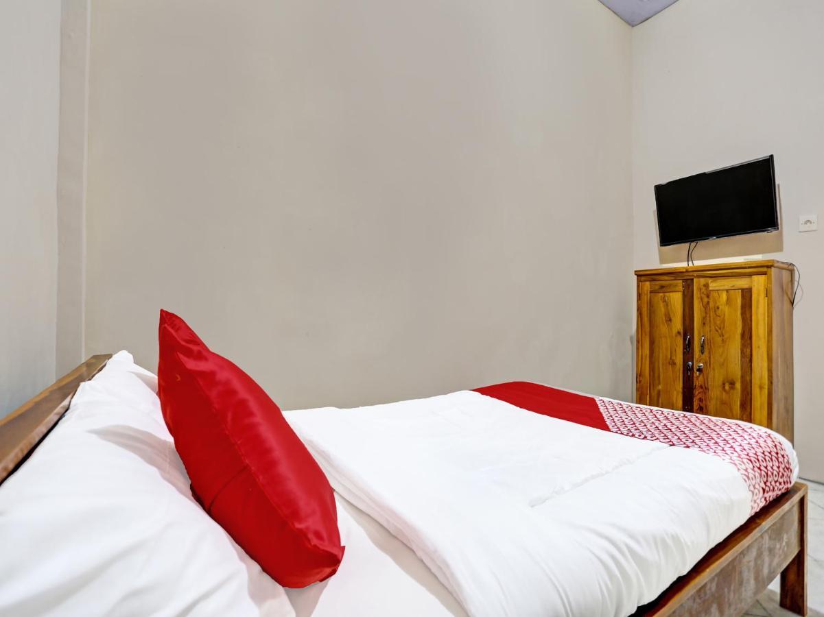 Oyo 91261 Cita Suraya Homestay Banyuwangi (East Java) Exterior foto
