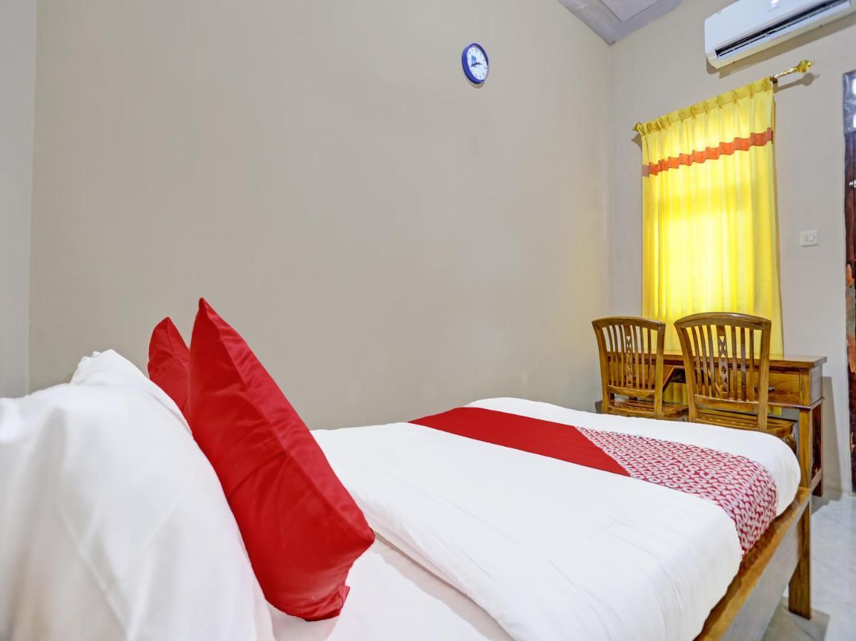 Oyo 91261 Cita Suraya Homestay Banyuwangi (East Java) Exterior foto